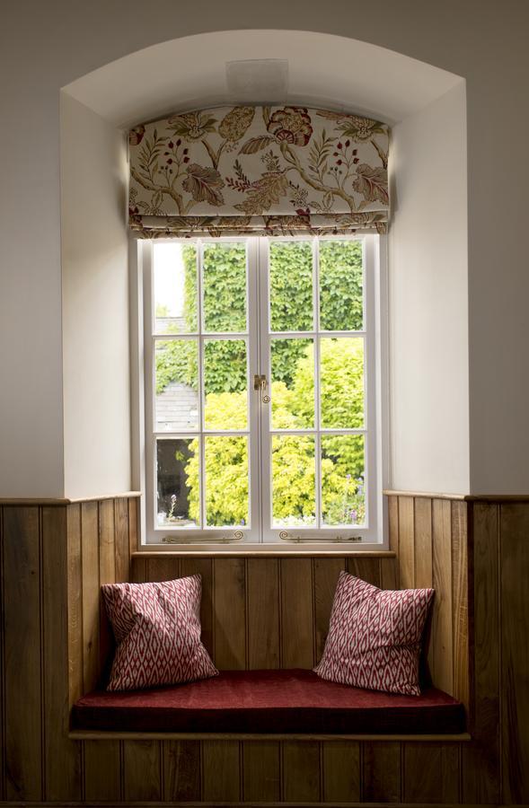 Howard'S House Hotel Teffont Magna Экстерьер фото